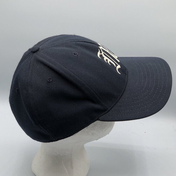 Vintage University Maine Black Bears Fitted Blue Hat Cap Size 7 1/4 Made in USA - Picture 6 of 11